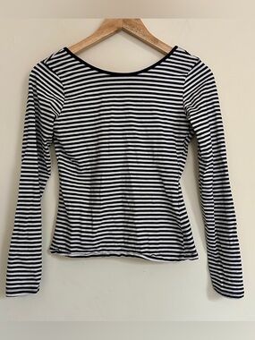 H&M Black and White Striped Long Sleeve Tee